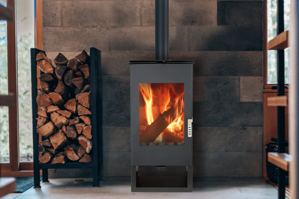 Poêle à bois Verso Ina 7,5 kW | Compact et efficace – Image 2